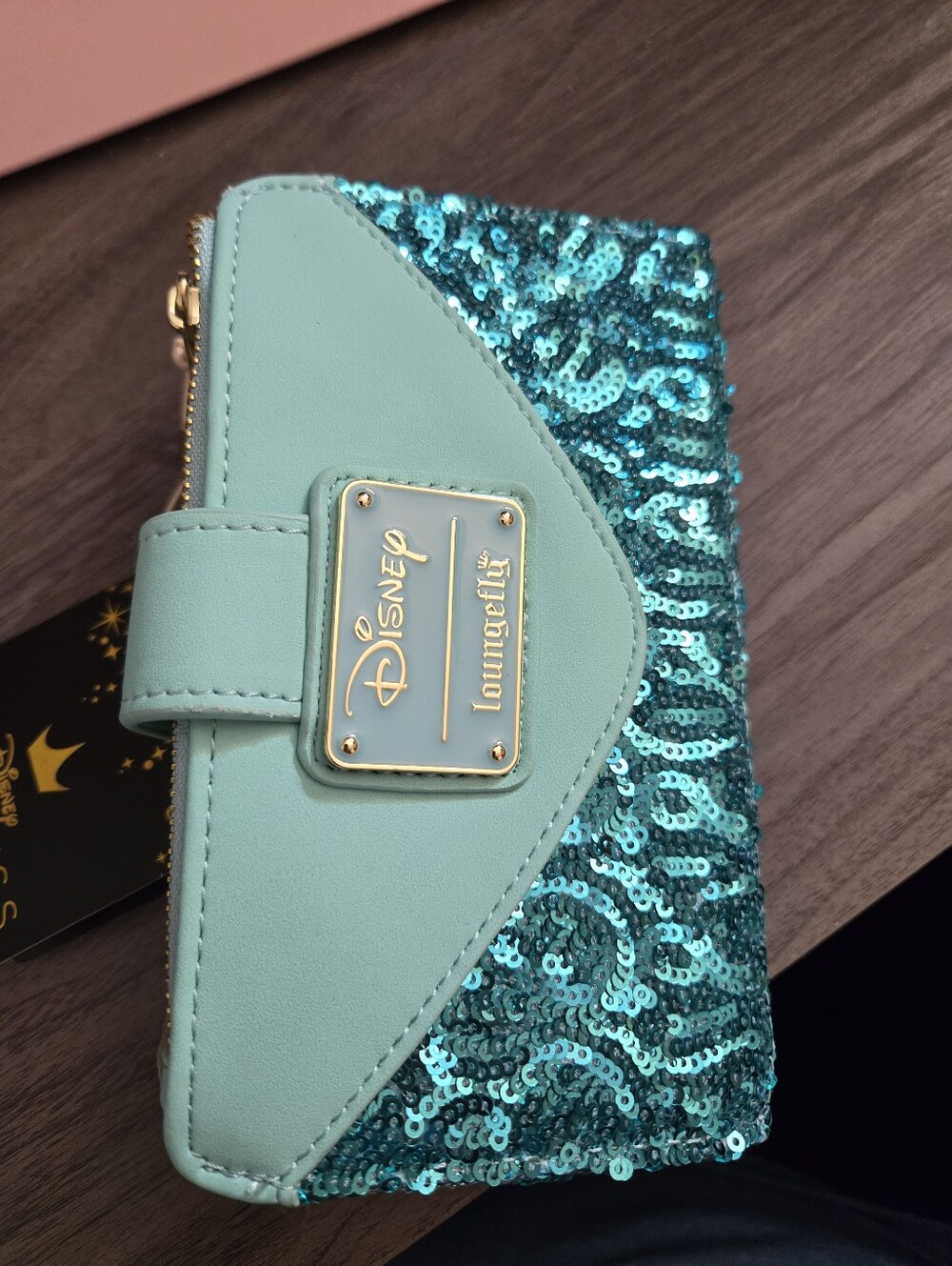 Loungefly Princess Jasmine Sequin Bow Wallet - Picture 2 of 4